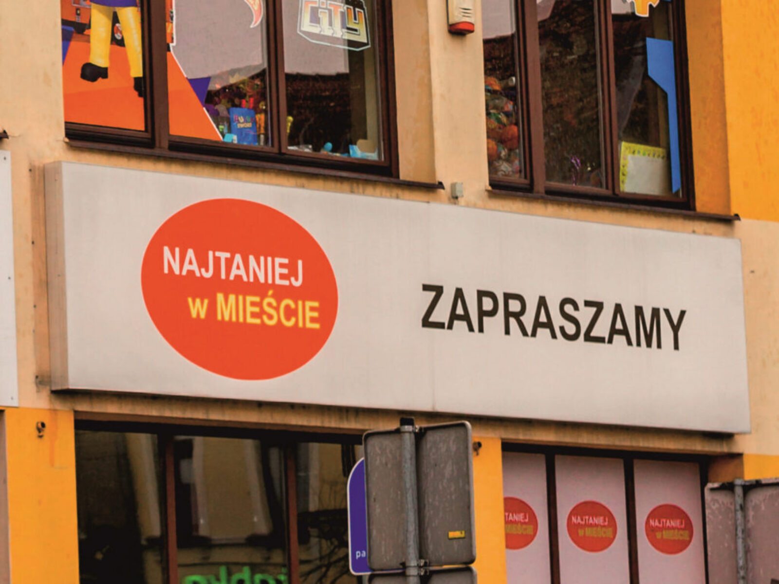 Realizacje (75)